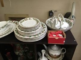 Teapot set on bottom right