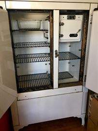 Norge- Complete w/Accessories