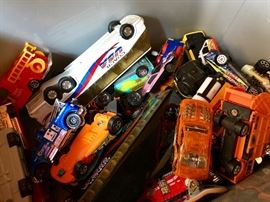 Matchbox, Hotwheels, Die-Cast Collectibles