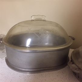 Large roaster Guardianware with lid $25