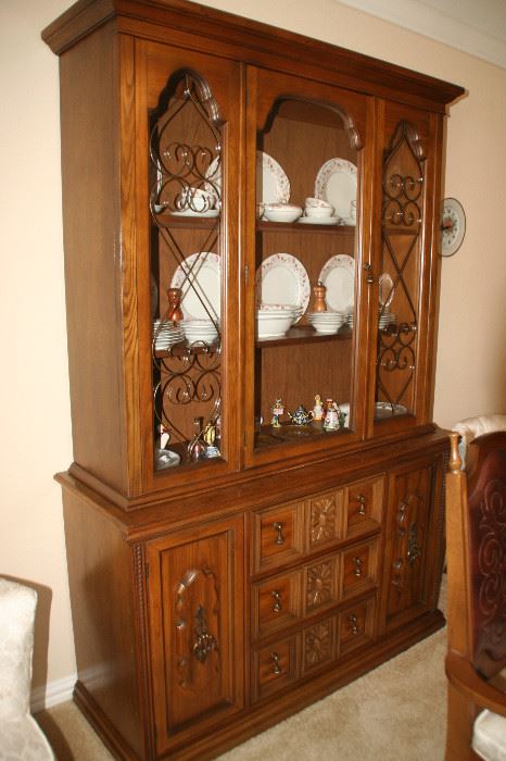 Lovely China Cabinet 