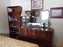 Bassett 9 drawer dresser and mirror