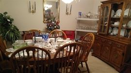 Keller dining room suite