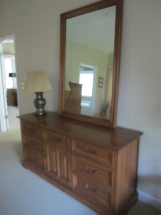 DRESSER WITH MIRROR