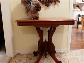 flawless entry table,18th century mahogany