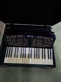 Hohner Verdi 111 C Accordion