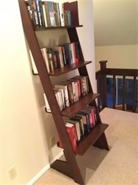 Bookshelf - Wooden - Open Air Ladder Style