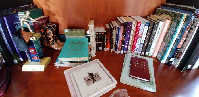 books     DINING ROOM