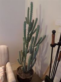 Artificial potted cacti-4' tall