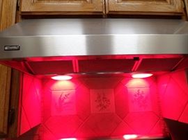 Kenmore Stainless 30" range hood with fan and Infra red heating elements(2), lights (2)