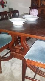 Duncan Phyfe expanding dining table and chairs