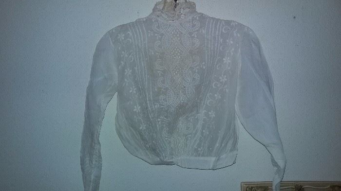 Antique 1900's linen and lace blouse.