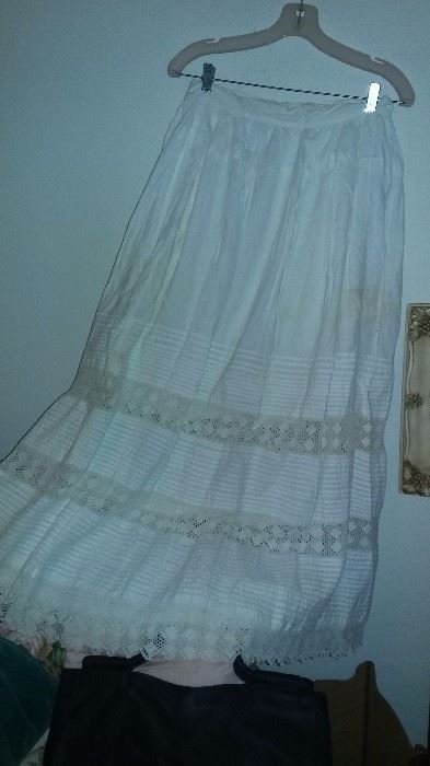 Antique 1900's linen and lace skirt.