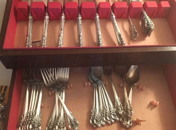 Wallace Sterling flatware (very ornate pattern) service for 6