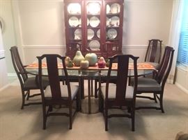 2 captain chairs 4 no arm chairs with Glass dining room Table beautiful set   GRAND and in PRIMO condition