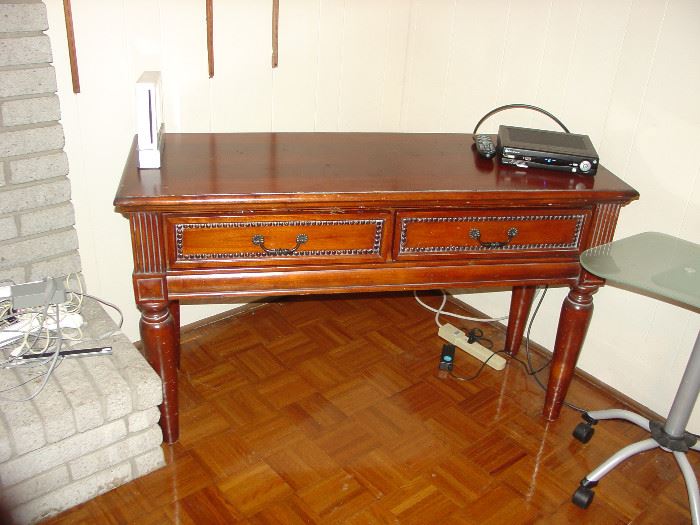 Hall table with drawers