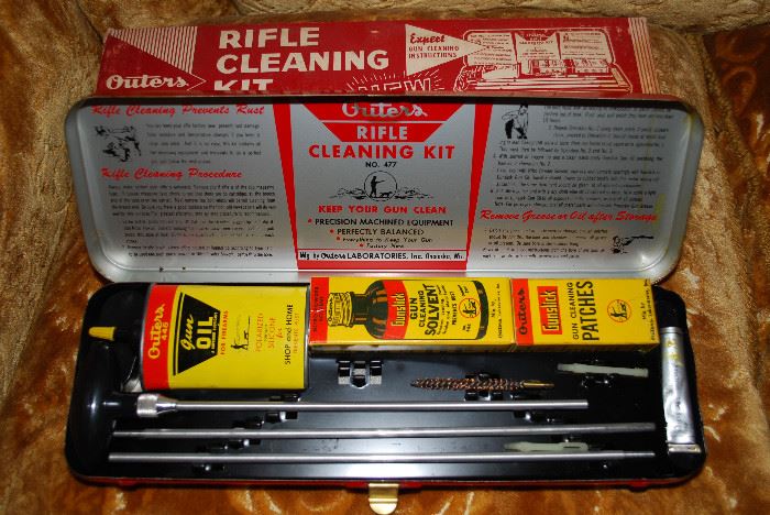 Vintage Outers .22 Rifle Cleaning Kit. Very Nice Condition.