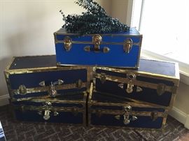 5 college trunks
