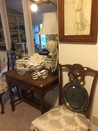 Antique side table, decoratives 
