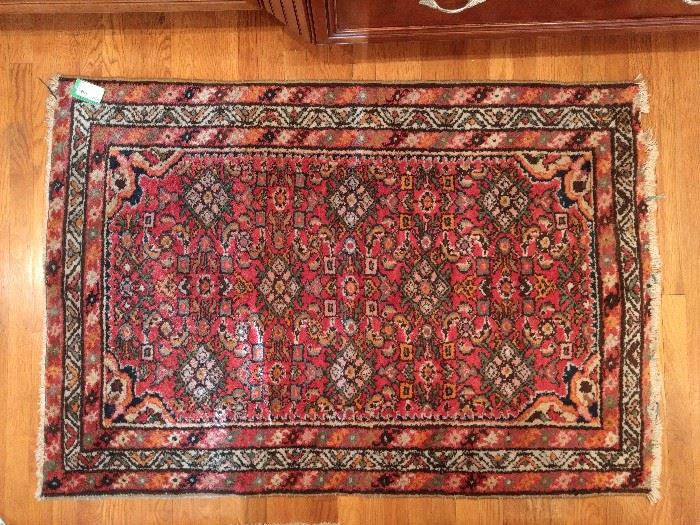 Vintage Persian Hamedan rug, measures 3 '4" x 4' 8".