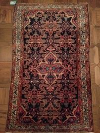 Vintage hand woven PersianMahal rug, 100% wool face, measures 2' 7" x 4' 2".