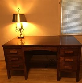 Office desk in excellent condition. Brass lamp.