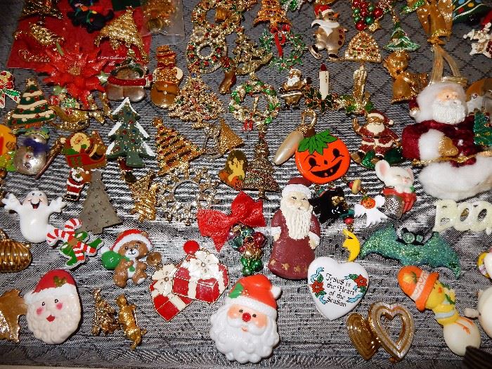 HOLIDAY AND CHRISTMAS BROOCHES
