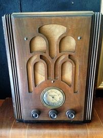 Atwater Kent Tumbstone Radio
