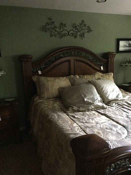 Wynwood King Bed