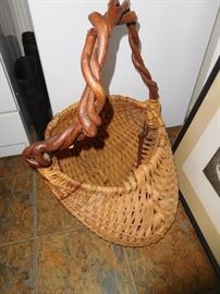 Authentic hand made Houma Indian basket made of oak and vines