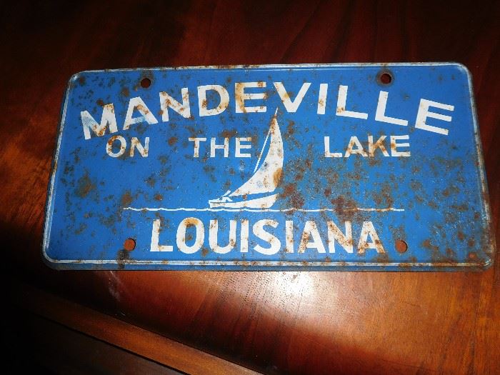 Vintage Mandeville car plate