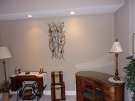 Vintage kidney shaped Desk - Excellent condition