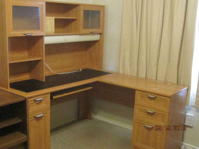 Modular desk
