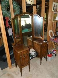 Vintage Vanity With Bat Wing Mirrors