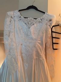 WEDDING DRESS - SIZE 10 WITH VEIL