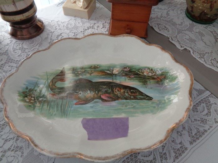 OLD FISH PLATE