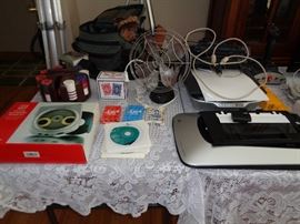 OFFICE ITEMS, CAMERA AND TRIPOD