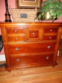 5 DRAWER CHEST