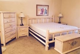 King Lodge Pole Bedroom Suite