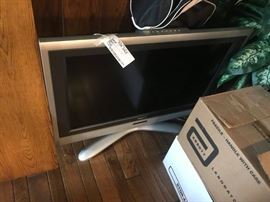 #73 Protron TV, 35", $75
