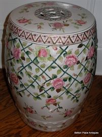 Chinese porcelain seat