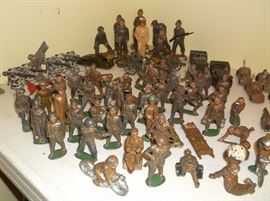 Huge WWI & WWII toy soldier collection