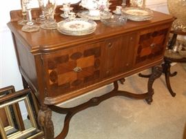 Server w/carving and inlaid design