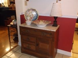 Oak wash stand w/marble top