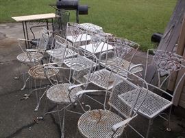 Sets of outdoor chairs