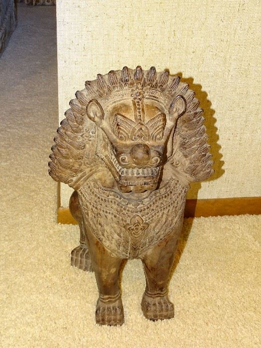 Foo dog (only one)