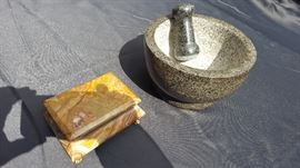 granite mortar and pestle, made of stone box