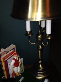 Vintage golf bookends; brass lamp