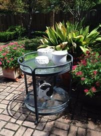 Round, rolling 2- shelf cart