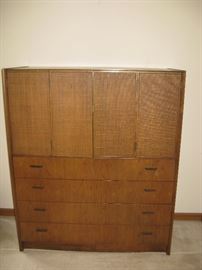 BR CHEST OF DRAWERS WITH TOP CABINET